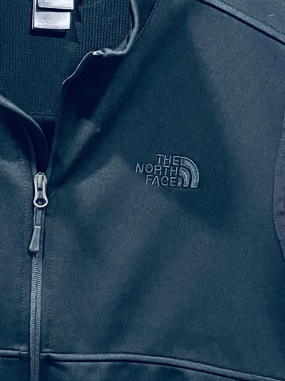 North Face Men’s Windwall Vest EUC